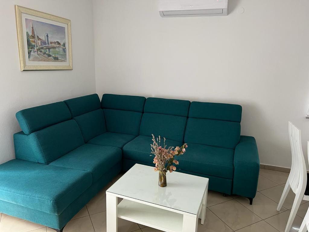 Apartments Purkovic Vodice Esterno foto