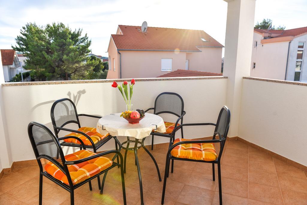 Apartments Purkovic Vodice Esterno foto