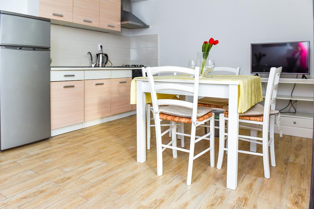 Apartments Purkovic Vodice Esterno foto