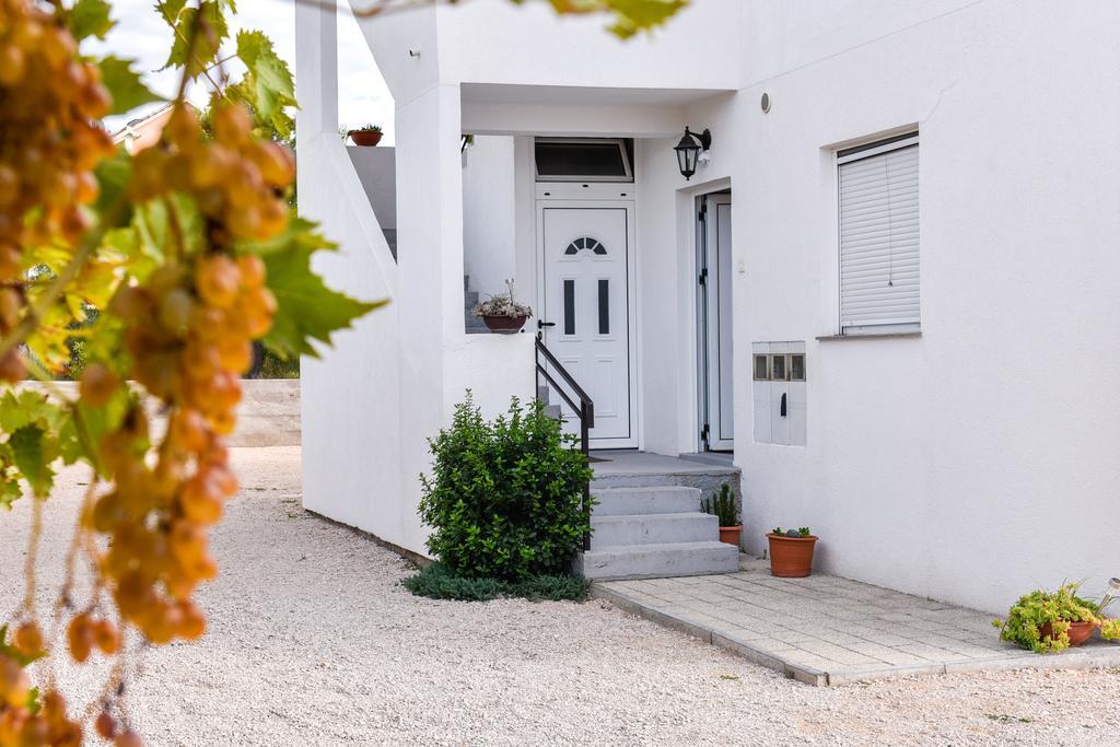 Apartments Purkovic Vodice Esterno foto